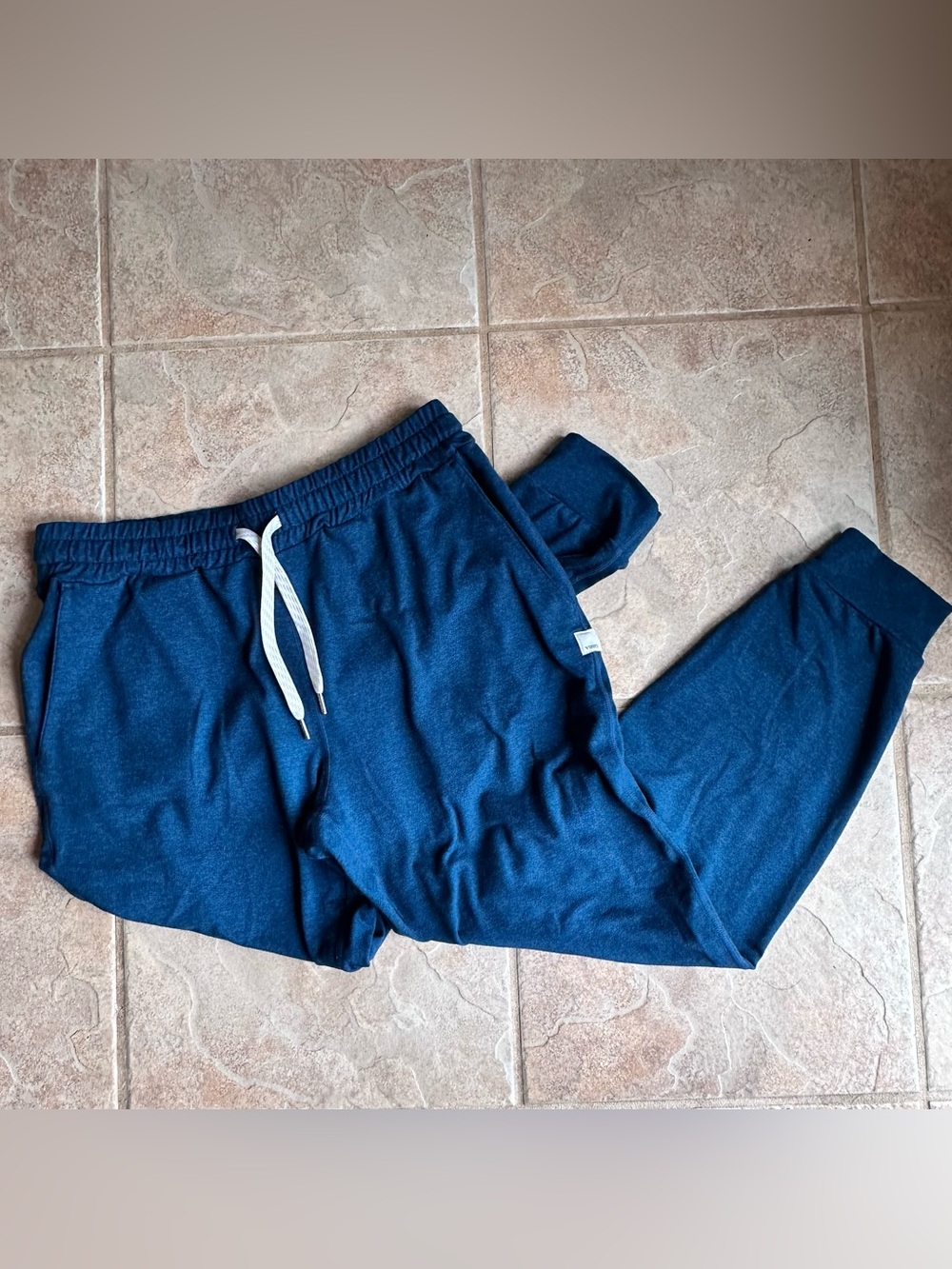 Vuori Teal Blue Performance Jogger Pants VW303